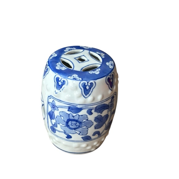 Chinoiserie Blue &White Porcelain Mini Garden Stool Plant Stand Potpourri Holder - Picture 10 of 11